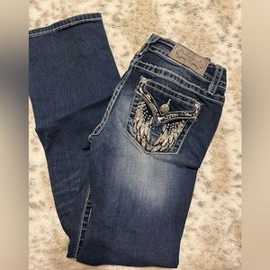 💎 Low rise bootcut miss me jeans.